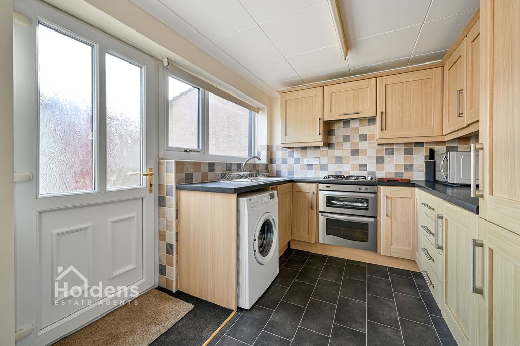 Property photo 3 of 18