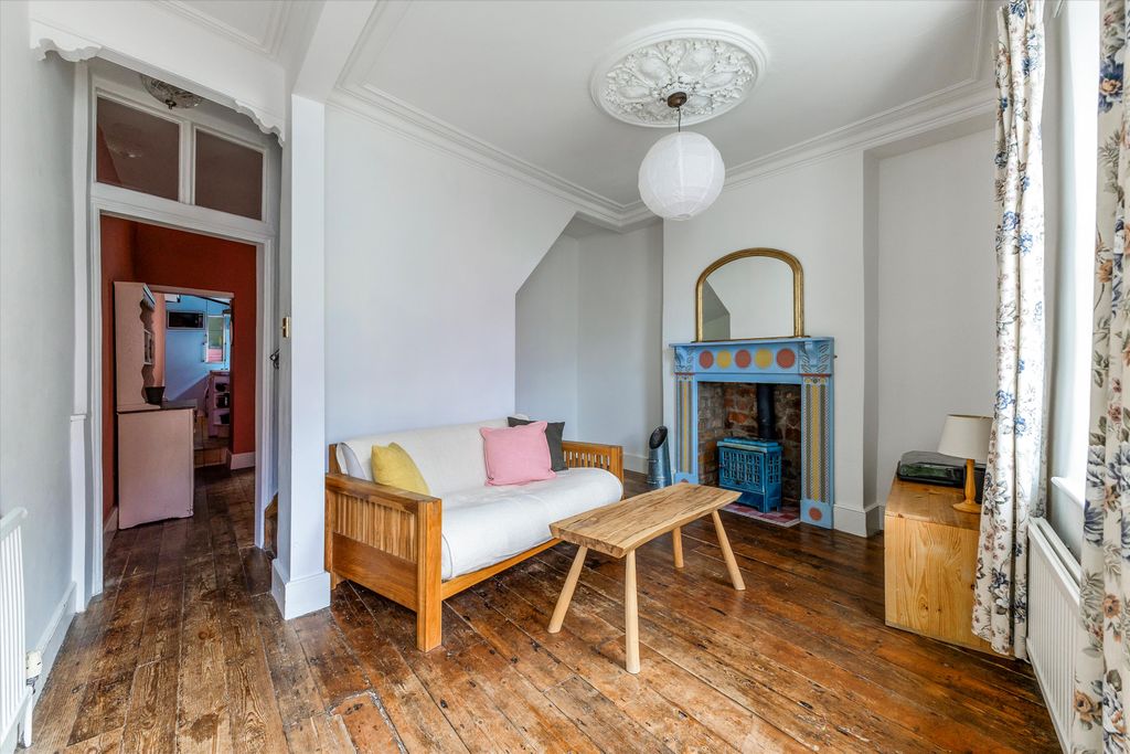 Property photo 3 of 13 Image