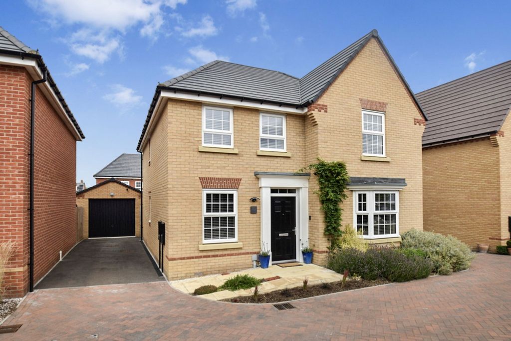 Property photo 1 of 29