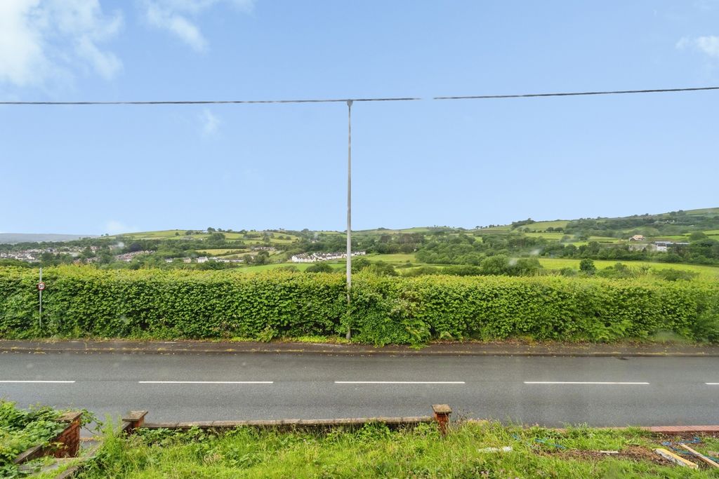 Property photo 2 of 17 Pbox-Img.Jpg