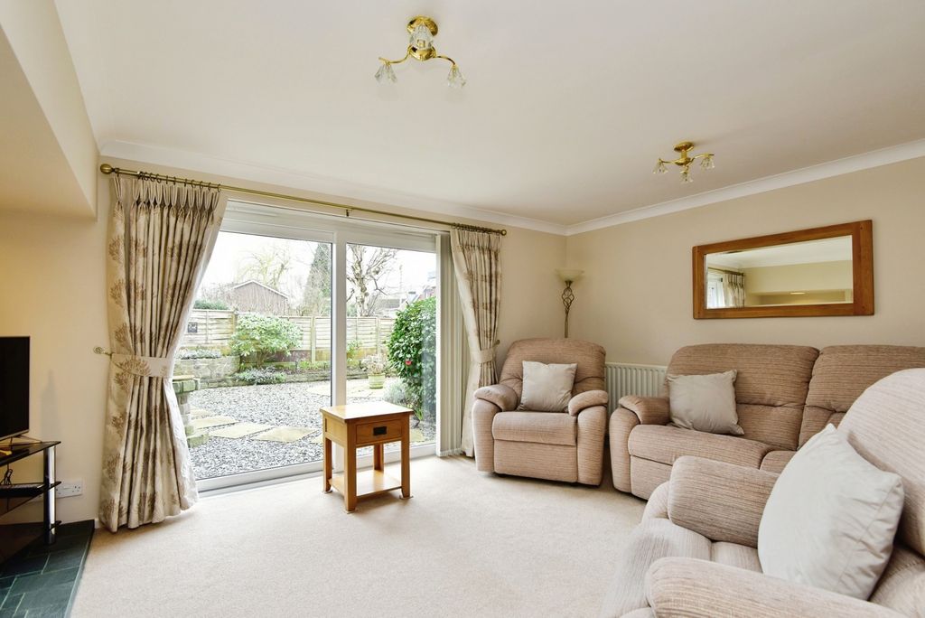 Property photo 2 of 16 Pbox-Img.Jpg