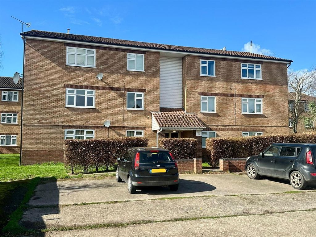 Property photo 1 of 12