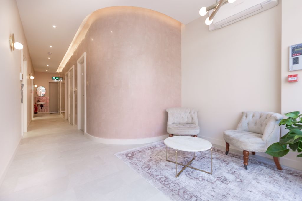 Property photo 3 of 10 433 Upper Richmond Road West, London, Sw14 7Pj