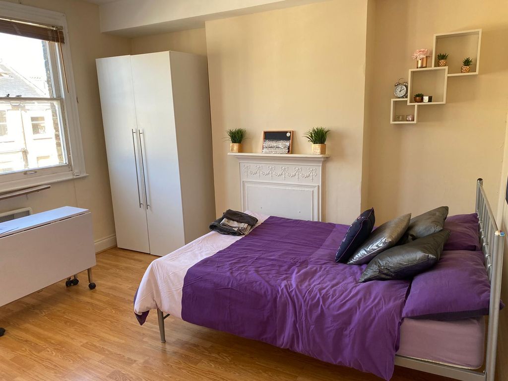 Property photo 2 of 4