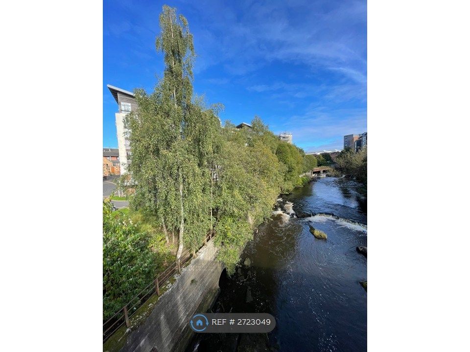 Property photo 2 of 25 River Kelvin