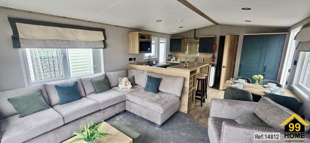 Property photo 1 of 12 Photo 0