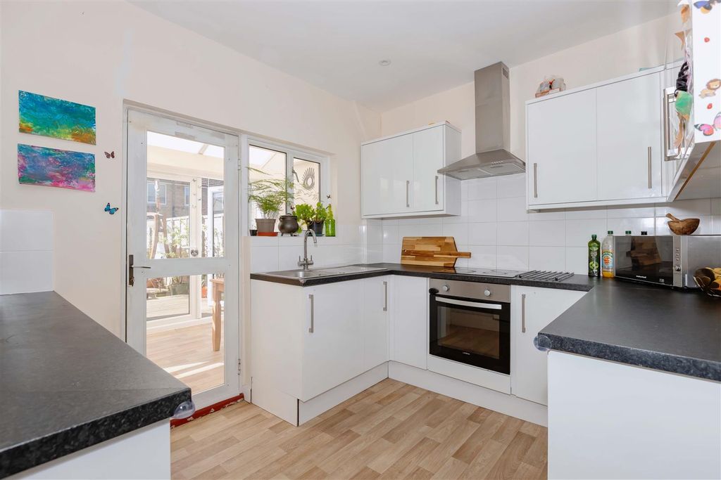 Property photo 2 of 14 St Elmo_17.Jpg