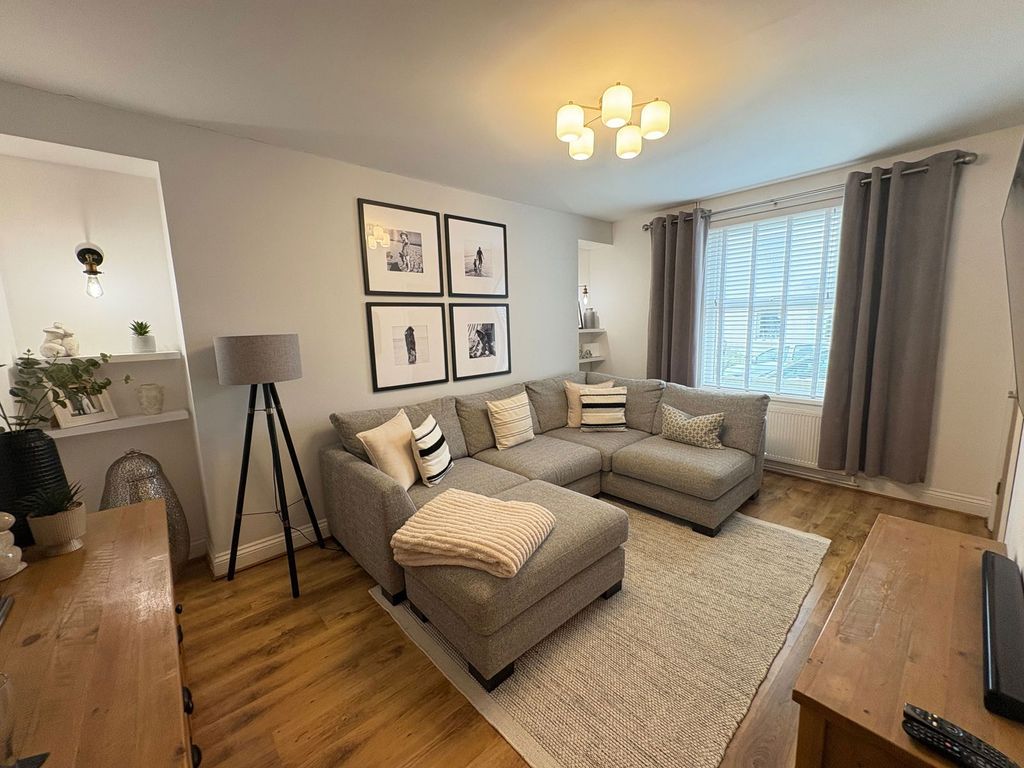 Property photo 3 of 26