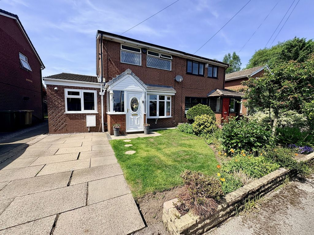 Property photo 1 of 30