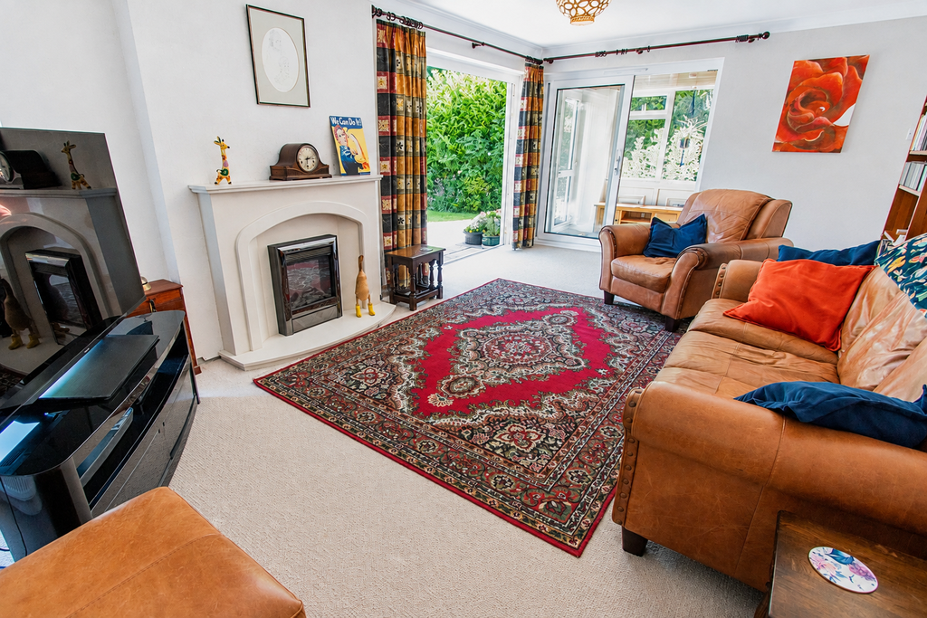 Property photo 2 of 17