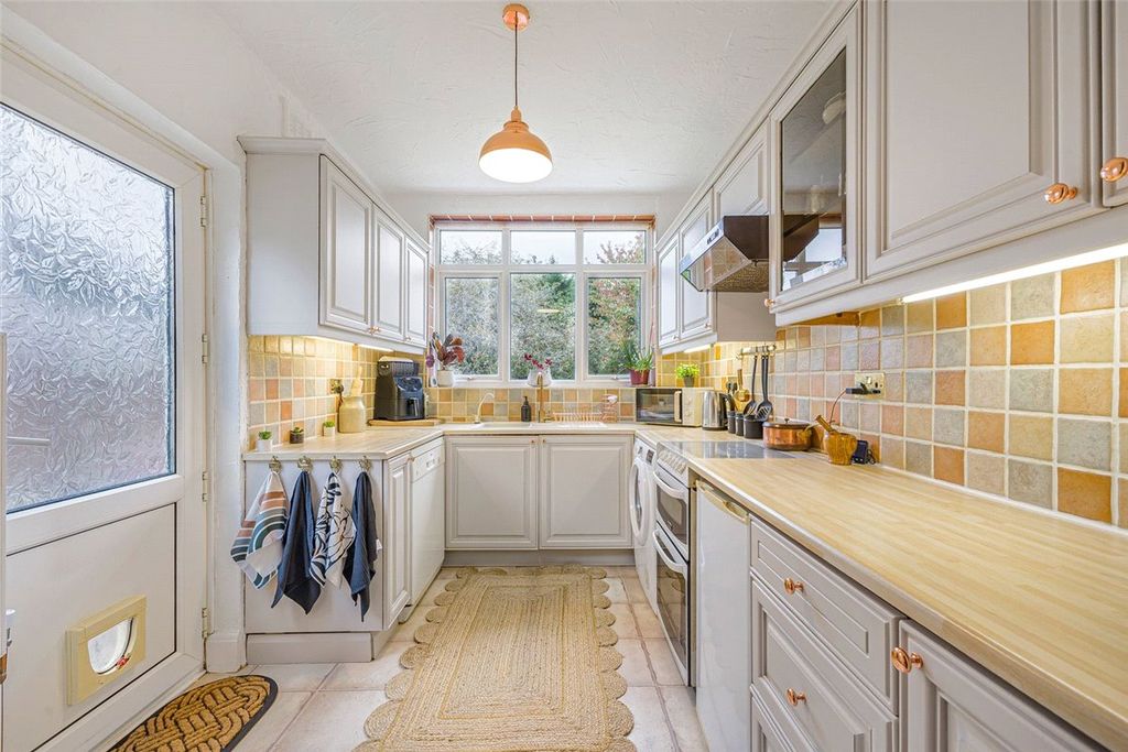 Property photo 3 of 24 Picture No. 14