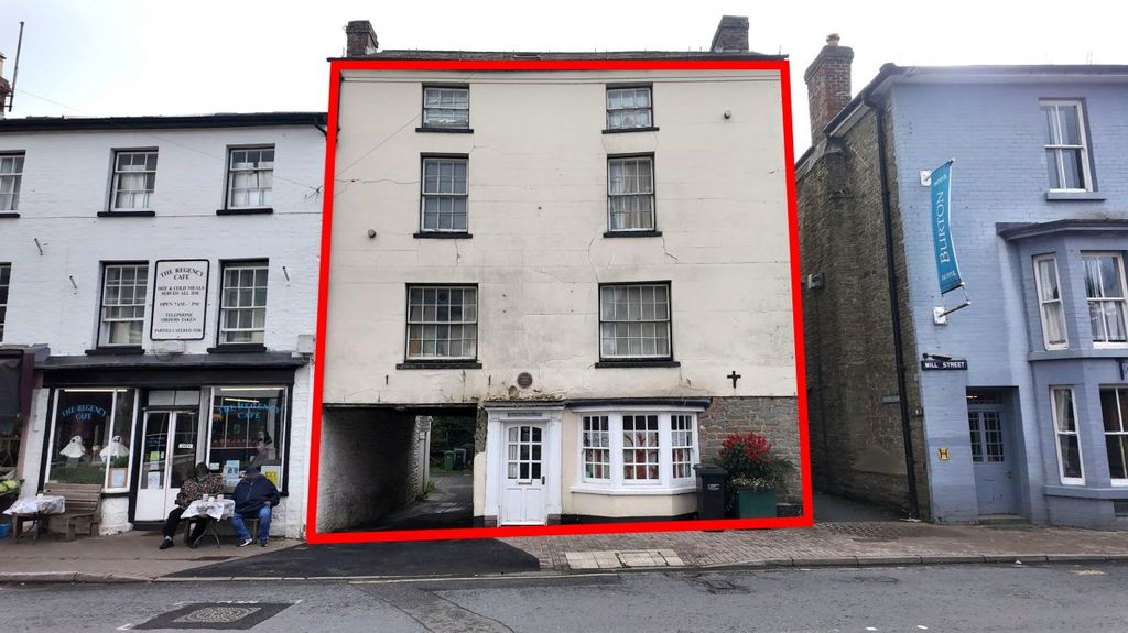 Property photo 1 of 1