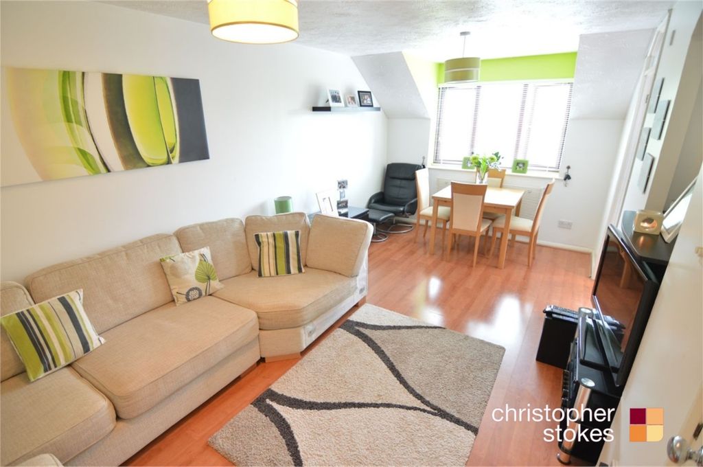 Property photo 3 of 7 5265342