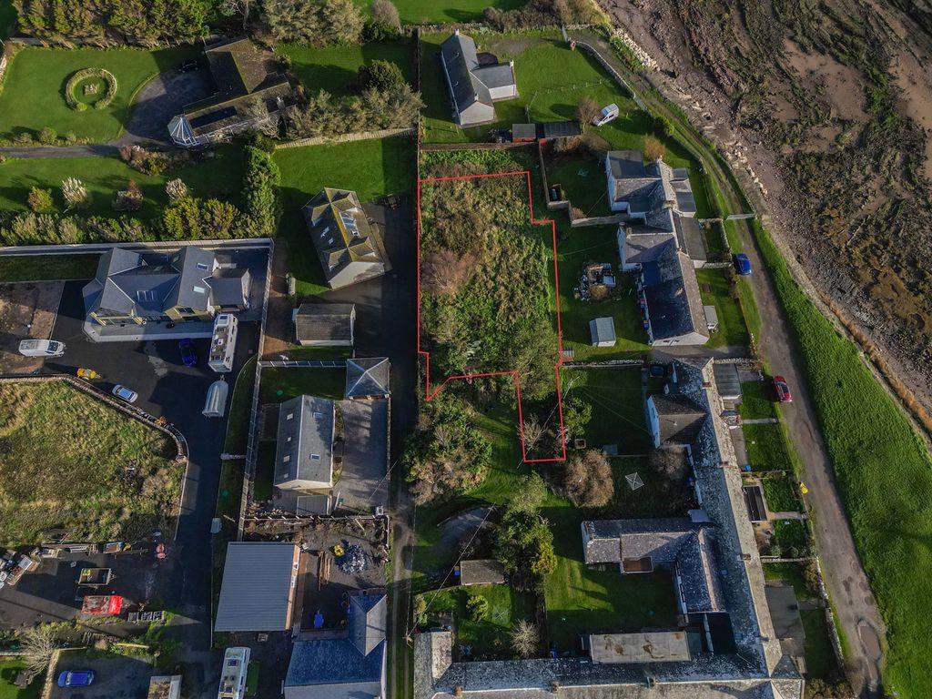 Property photo 2 of 11
