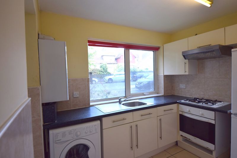 Property photo 3 of 6 Photo 4