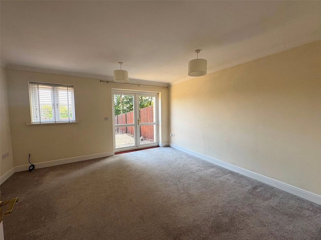 Property photo 3 of 8 Reception Room