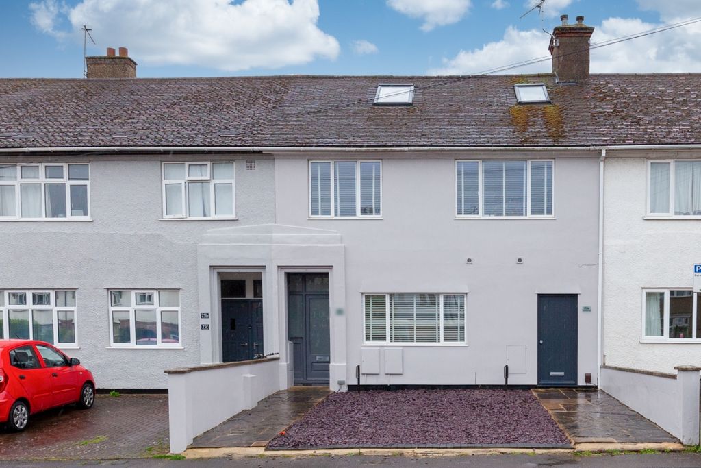 Property photo 1 of 15 253055
