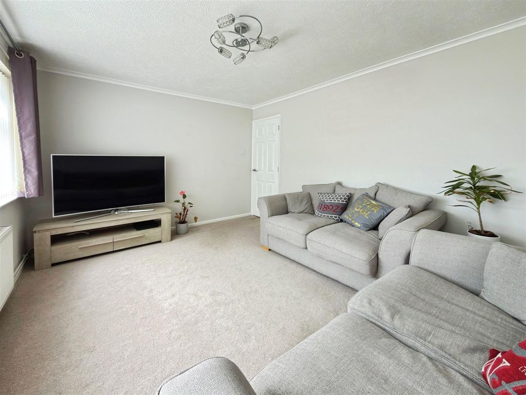 Property photo 2 of 19 Tunstall Drive 1 (14).Jpg