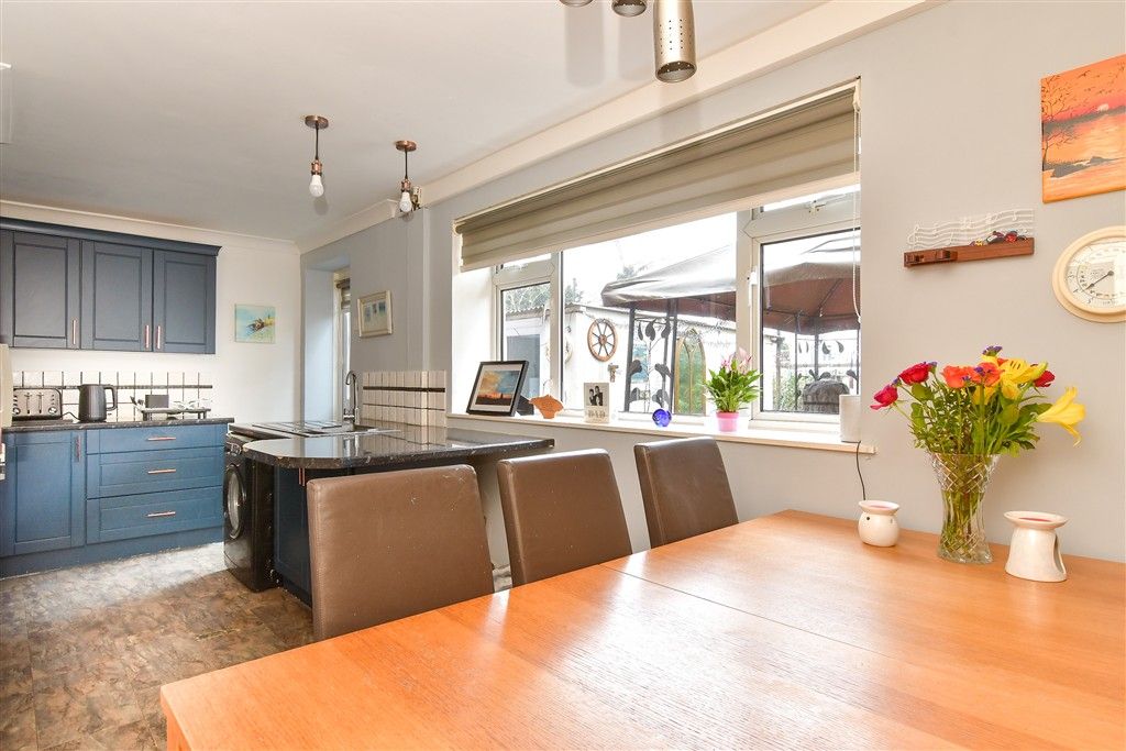 Property photo 3 of 8 Kitchen/Diner