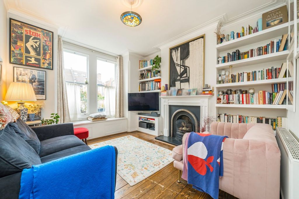 Property photo 1 of 9