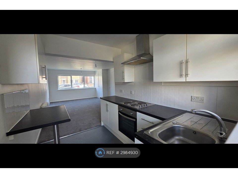 Property photo 3 of 4 Kitchen