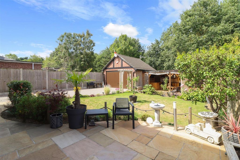 Property photo 3 of 23