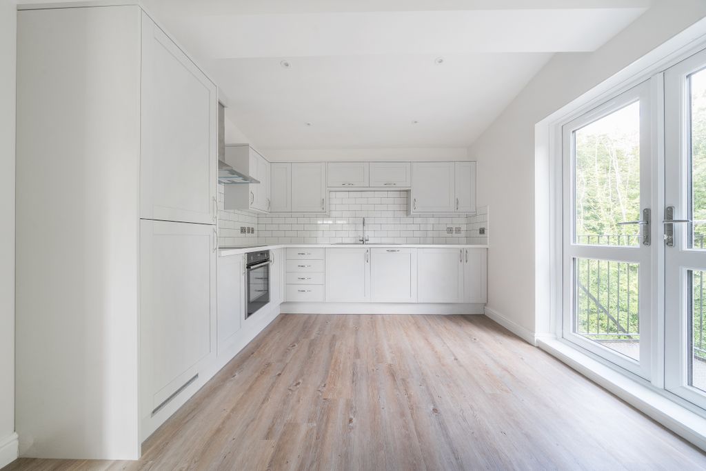 Property photo 2 of 7 Image