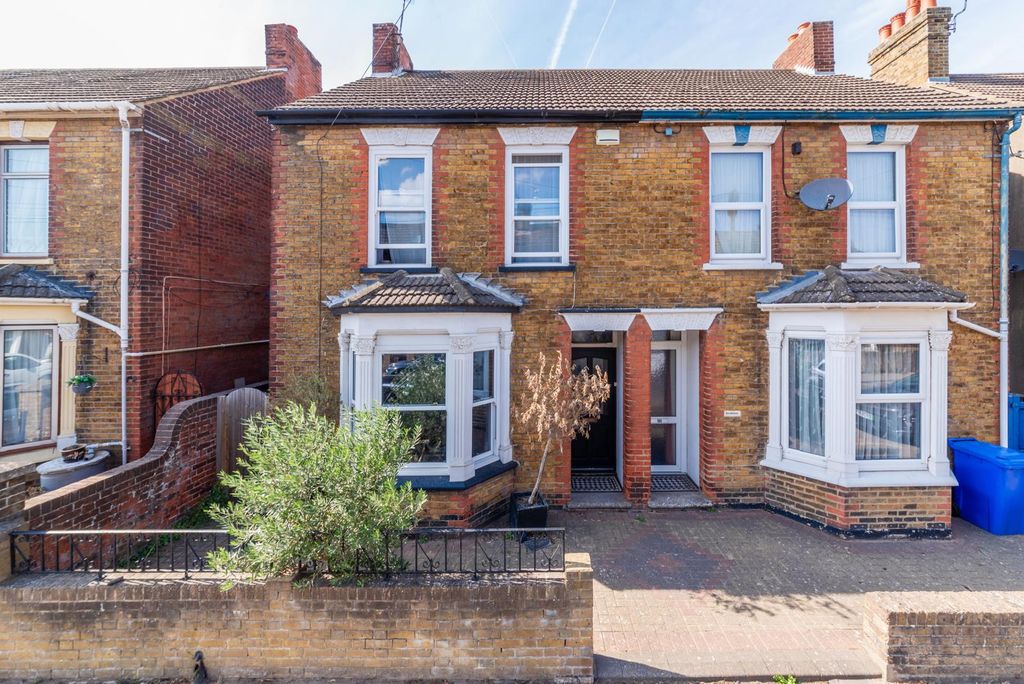 Property photo 1 of 24