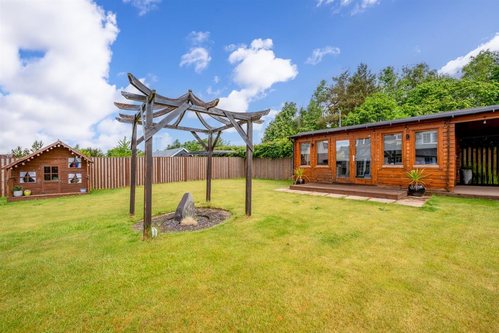 Property photo 2 of 31 4_Alder_Avenue_Jedburgh-26.Jpg