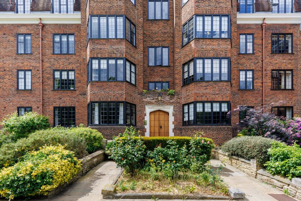 Property photo 1 of 11