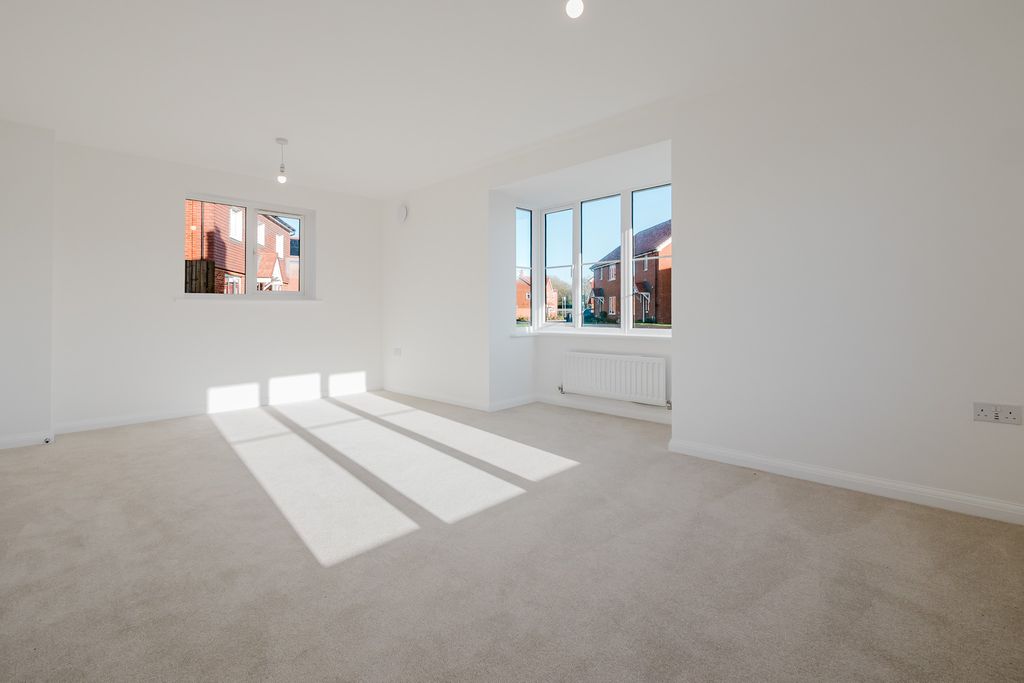 Property photo 3 of 9 Photo