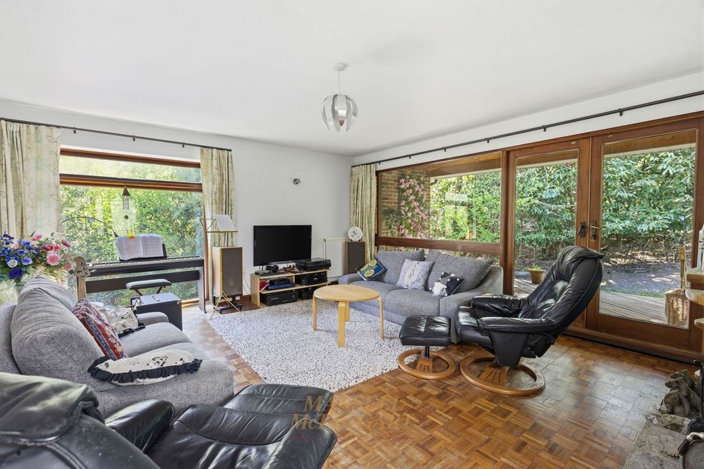 Additional image 4 of 7 bed detached house for saleHackenden Lane, East Grinstead RH19