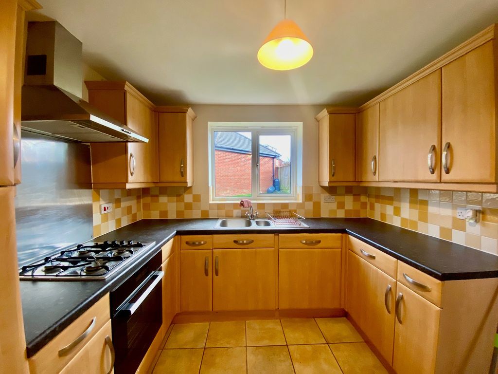 Property photo 2 of 13