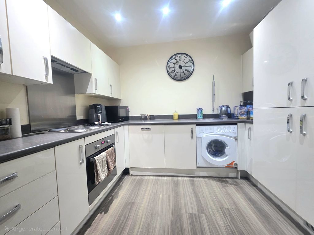 Property photo 3 of 11 Kitchen