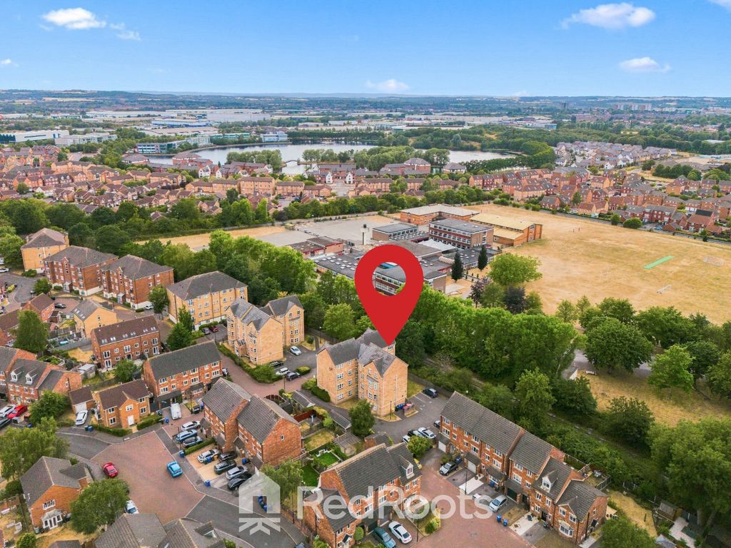 Property photo 2 of 13 5292092