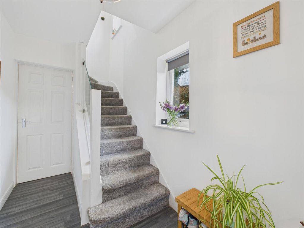 Property photo 3 of 31 Cam03972G0-Pr0224-Still008.Jpg