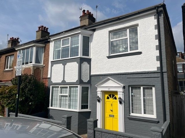 Property photo 1 of 17