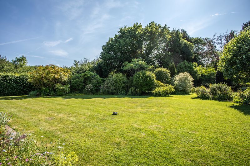 Property photo 3 of 40 Photo 39