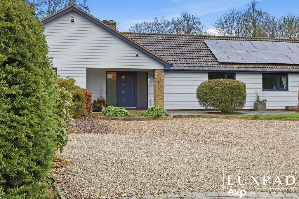 Property photo 3 of 25