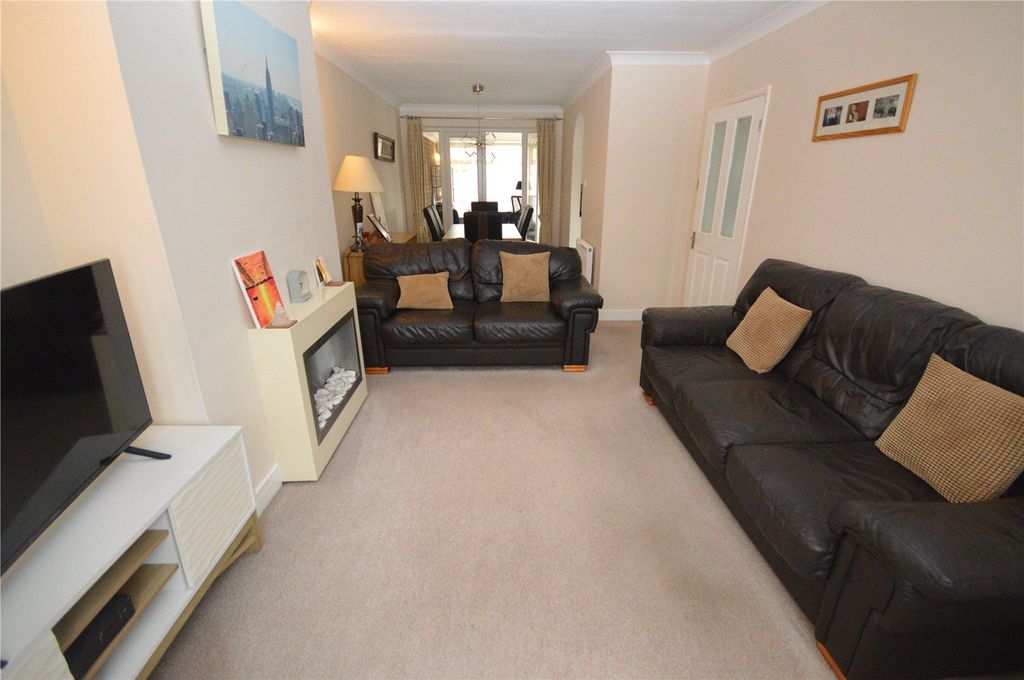 Property photo 2 of 15 Picture No. 08