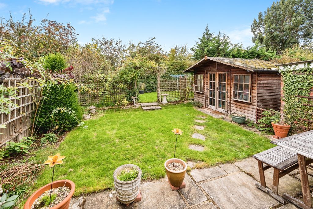 Property photo 2 of 17