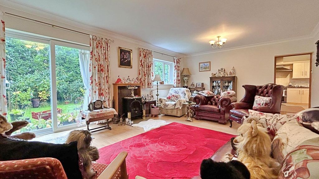 Property photo 2 of 20 29.Jpg
