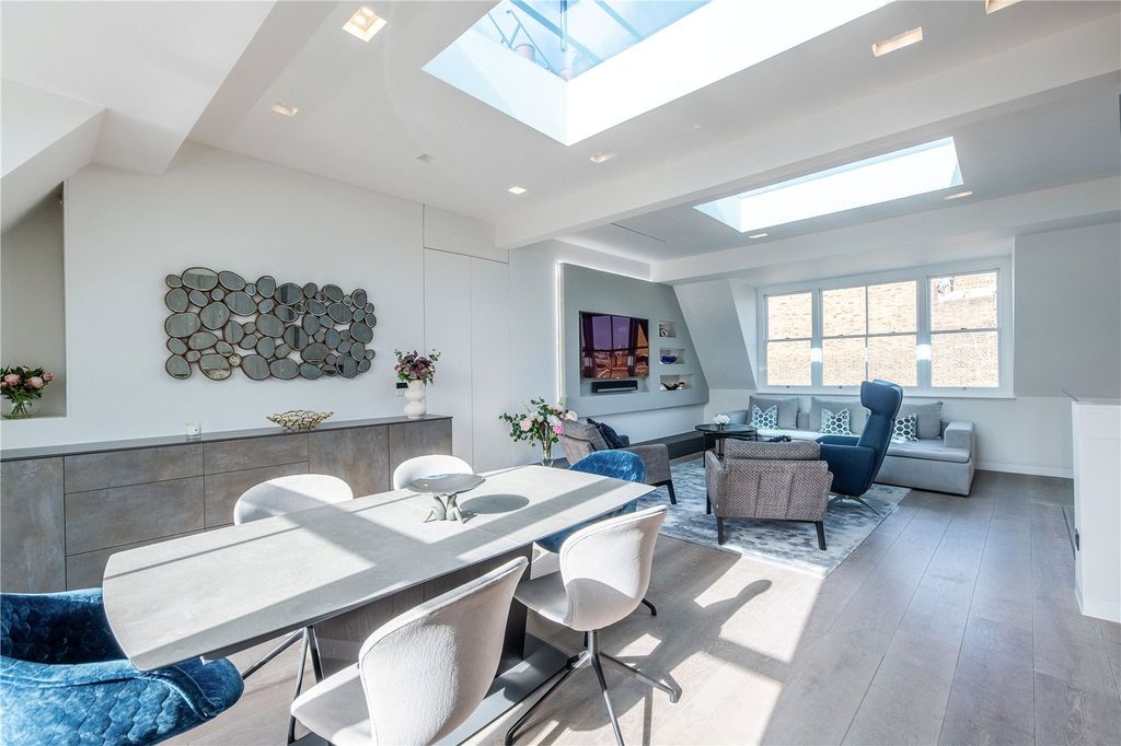 Property photo 1 of 12 Reception Room