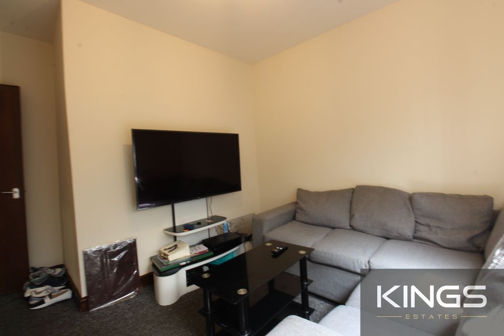 Property photo 1 of 4