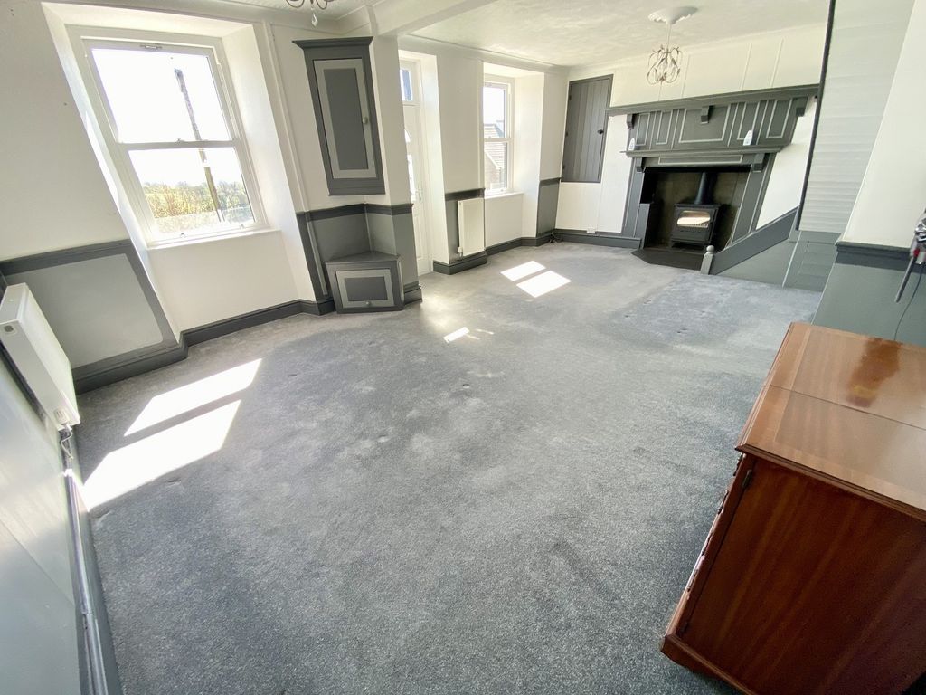 Property photo 3 of 18 Lounge-Dining Room