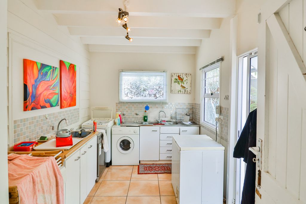 Property photo 1 of 48