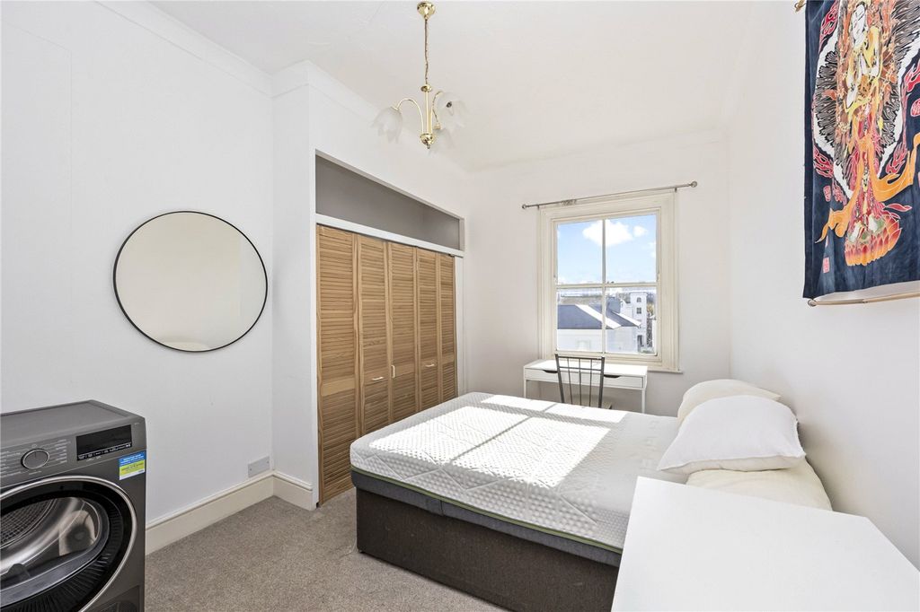 Additional image 5 of 2 bed flat to rentMedina Villas, Hove, East Sussex BN3