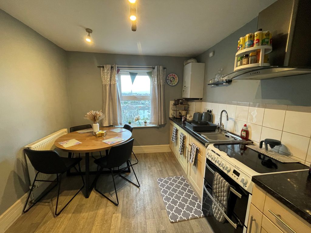 Property photo 2 of 3