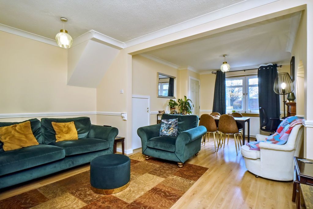 Property photo 2 of 12 Property Image 2