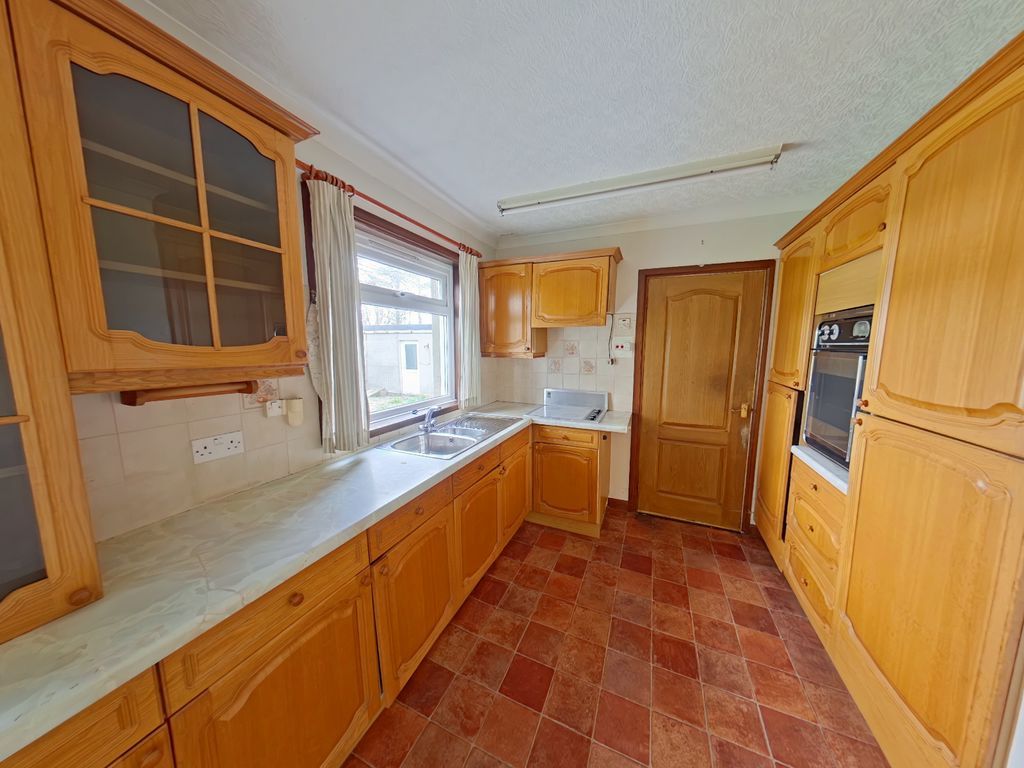 Property photo 3 of 14 Photo 11
